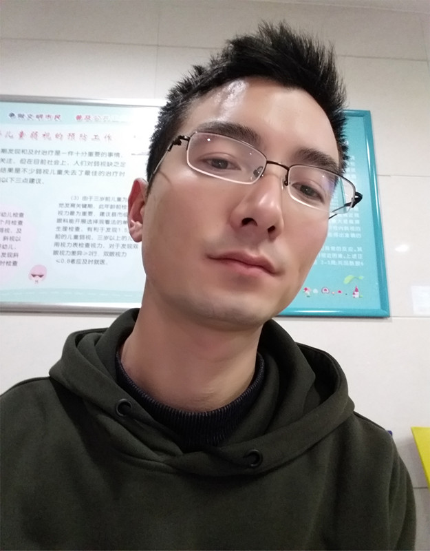 刘东洋：毕业于安庆师范大学，从事高考美术教学10年，经验丰富，教学风格幽默风趣，深受学生喜爱，培训大批学生毕业于全国各大美术院校，现担任泗县双语校区教学负责人